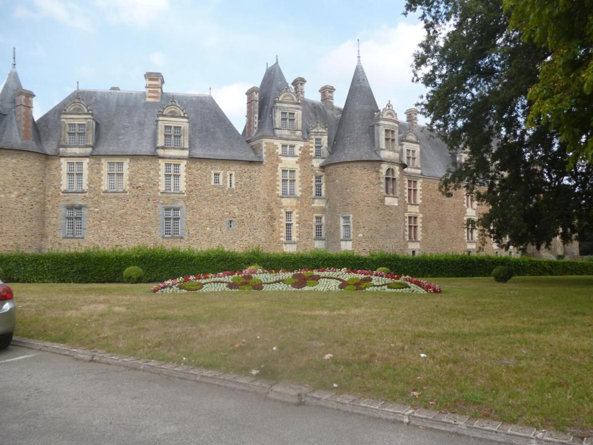 Auberge Bretonne シャトーブリアン エクステリア 写真